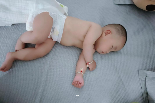 长兴宝宝咳嗽发烧拉肚子